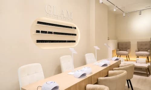 Interior del centro GLAM en General Mitre